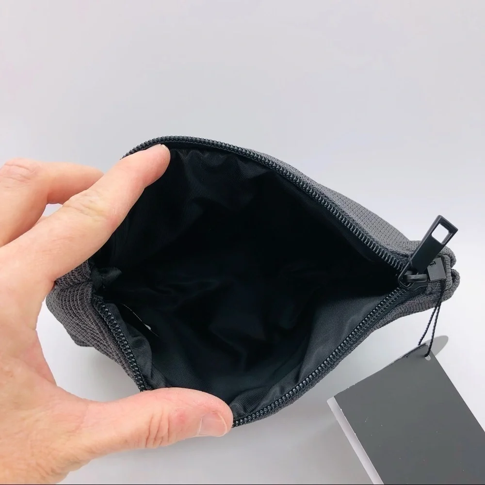 GODASHDOT - UNISEX GRAY MAKEUP BAG NWT